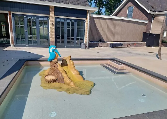 別荘 Heerlijk Huisje In Het Groen フォールトハイゼン