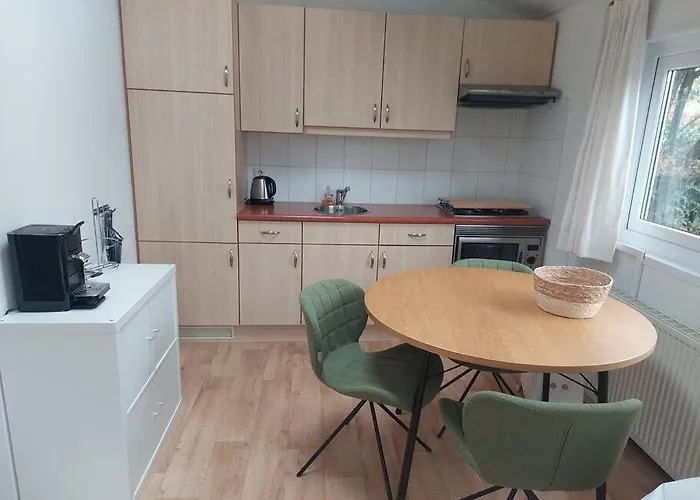 別荘 Heerlijk Huisje In Het Groen